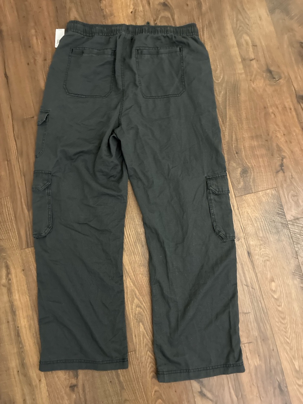 Old Navy Gray Mid Rise Wide Leg Cargo Pants - Drawstring Waist - Picture 3 of 5